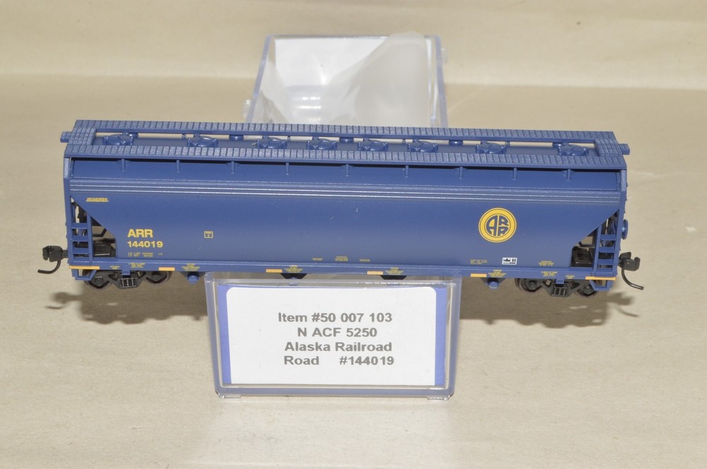 N scale Atlas Alaska RR ACF 4 bay grain covered hopper car train 144019