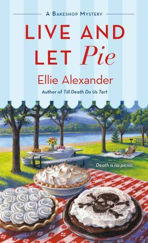 Live and Let Pie (A Bakeshop Mystery) - Mass Market Paperback - GOOD