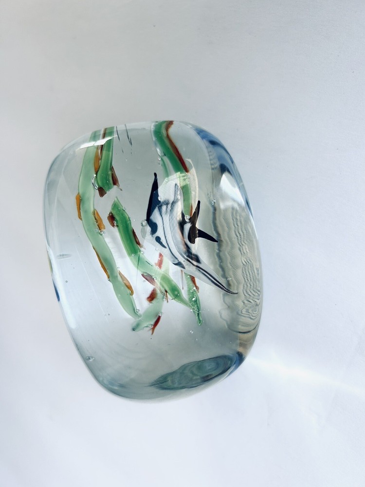 DYNASTY GALLERY HEIRLOOM COLLECTIBLES ART GLASS SEA LIFE PAPERWEIGHT HEAVY 4