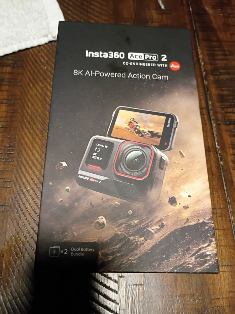 Insta360 Ace Pro 2 8K AI-Powered Action Camera Dual Battery Bundle LCD Black-image