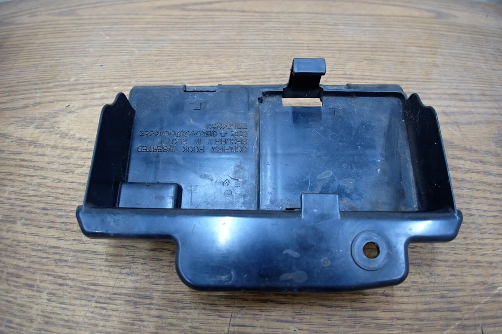 2005 HONDA VT750CD BATTERY BOX TRAY COVER LID 50326-MCLA-0000