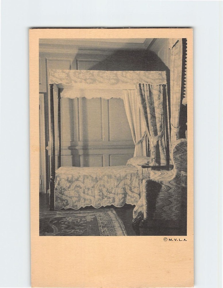 Postcard The Downstairs Bedroom at Mount Vernon Virginia USA