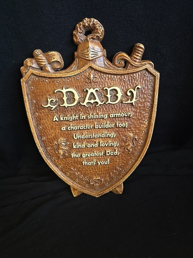 VTG Dad Crest Plaque Wall Hanging Sign Father's Day,Christmas Gift 8.25”Hx6”
