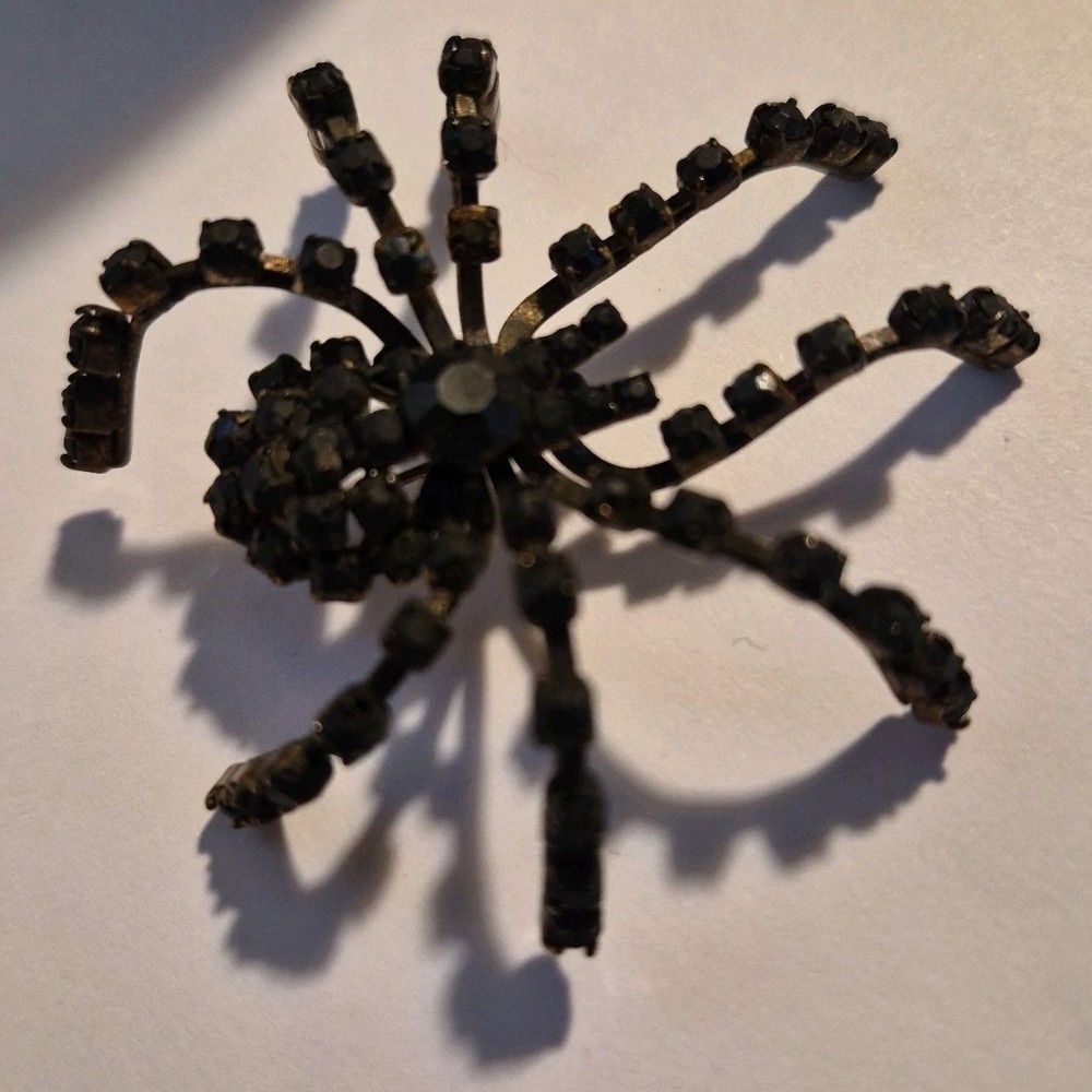 Vintage MCM Black Rhinestone Spider Brooch Pin Unsigned D&E Juliana Style Gothic
