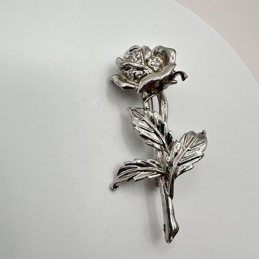 Vintage 90s Silver Tone Rose Flower Brooch Pin Romantic Women's Classic Jewelry