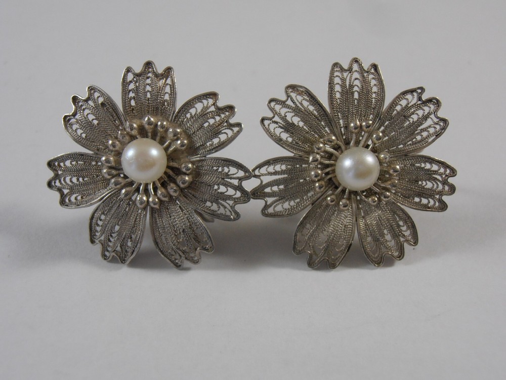 Silver Filigree Daisy Flower Faux Pearl Earrings Screw Back
