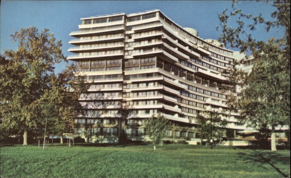Washington DC Watergate Hotel spring historic Richard Nixon postcard sku581