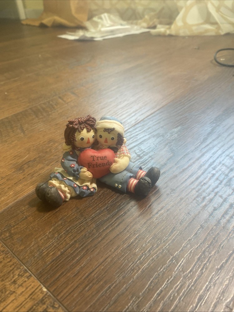Enesco Raggedy Ann & Andy Sitting Figurines True Friends