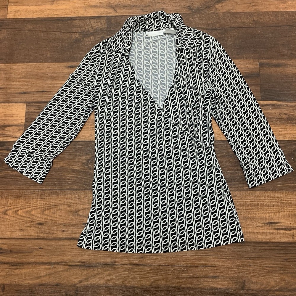 Worthington Women's Sz S Stretch Top Black White  V-Neck Wrap Collar 3/4 Sleeve