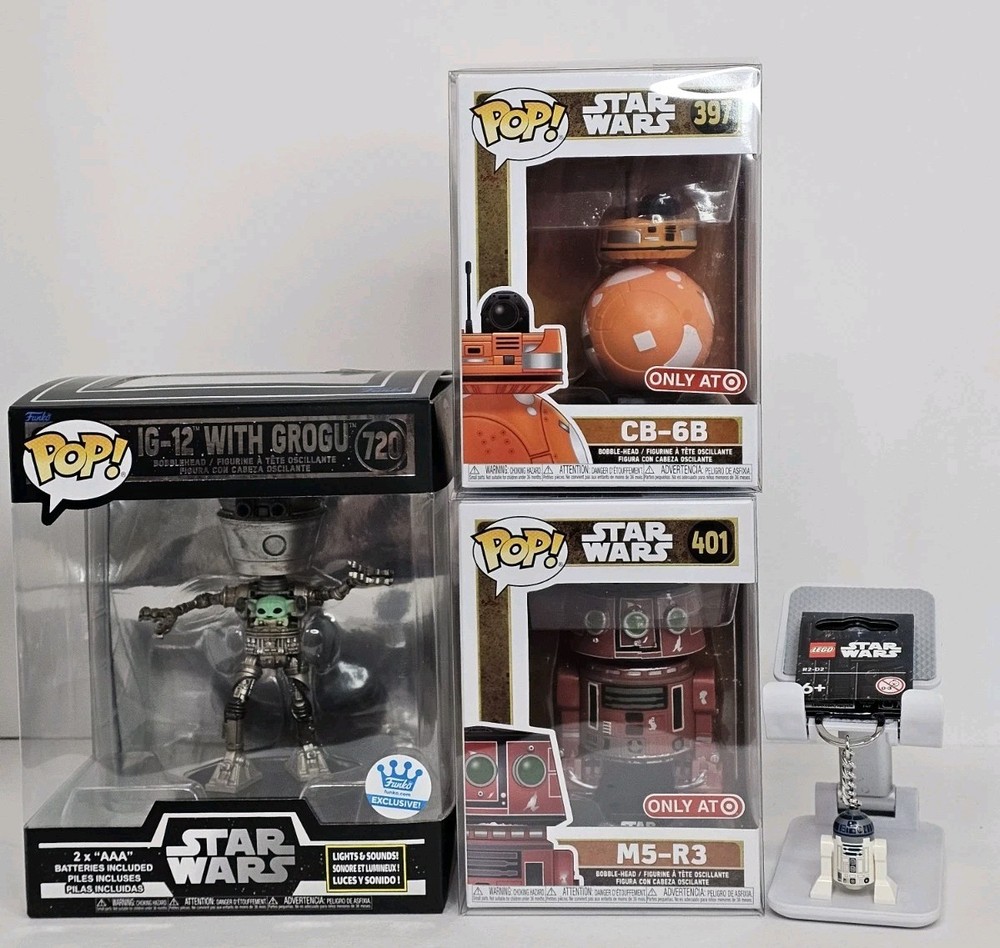 Star Wars Funko Pop and Lego Keychain Set with IG-12 and Grogu