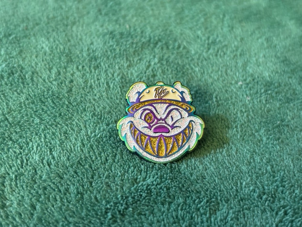 Pinzcity White Glitter Gold Grill Scare Bear Iridescent Purple Green Hat Pin