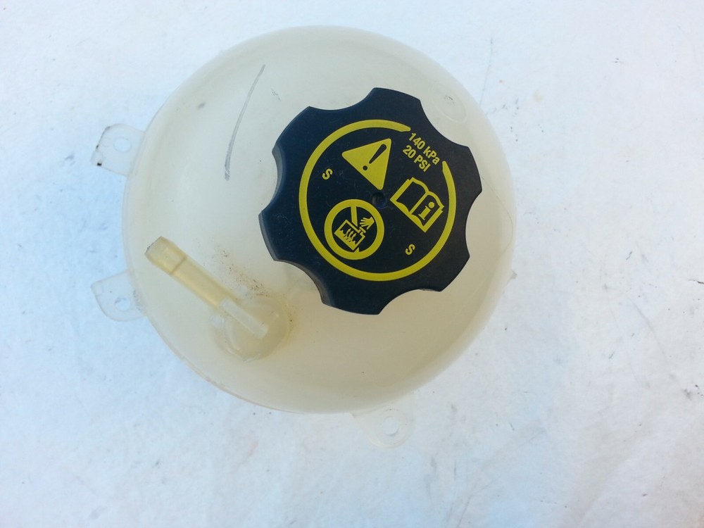 ACADIA XT4 XT5 TERRAIN LACROSSE MALIBU REGAL OEM COOLANT RESERVIOR TANK 16-21-image