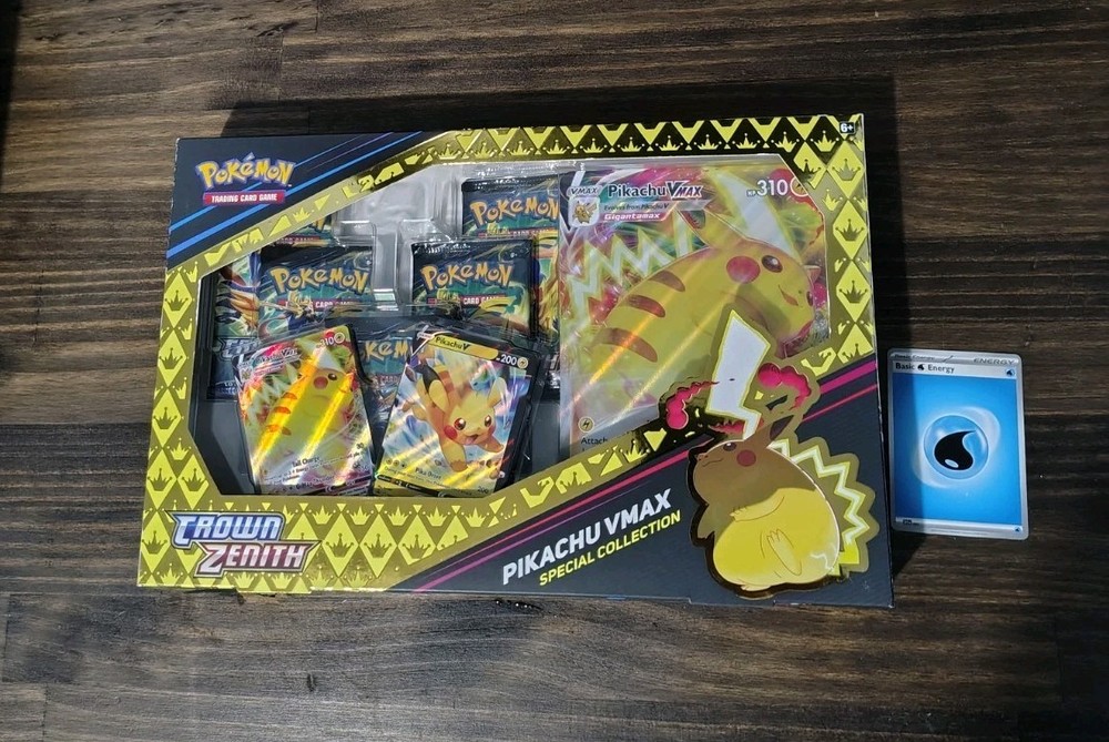 Pokémon TCG Sword & Shield Game Crown Zenith Pikachu VMAX Special Collection Box