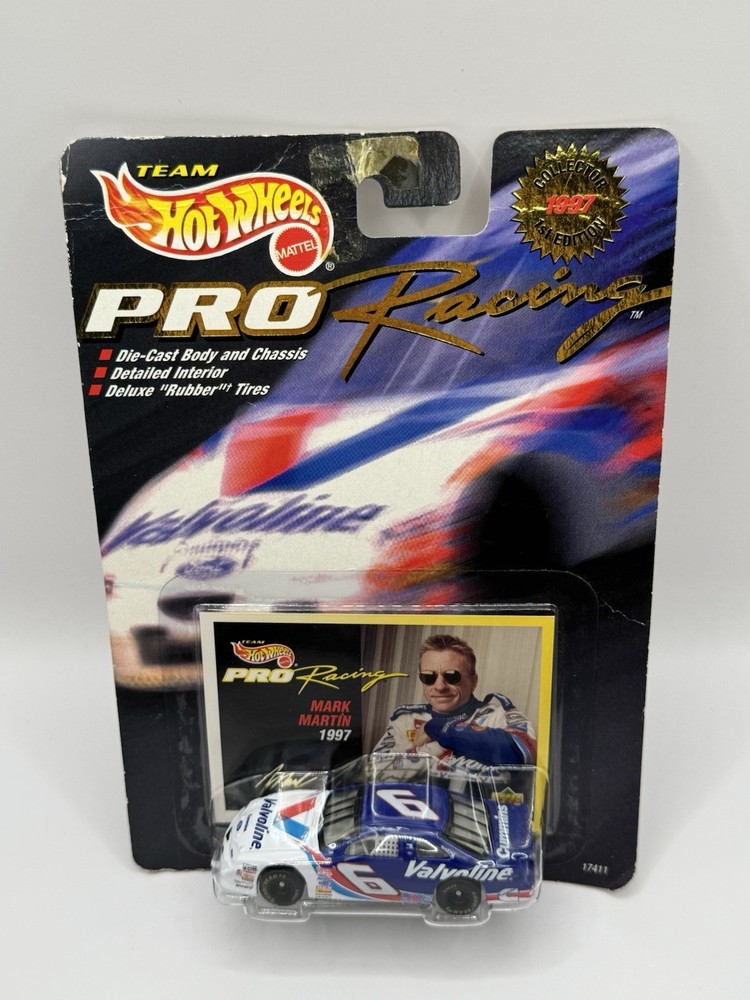 Team Hot Wheels Pro Racing 1st Edition Mark Martin 1997 1/64 Ford Thunderbird