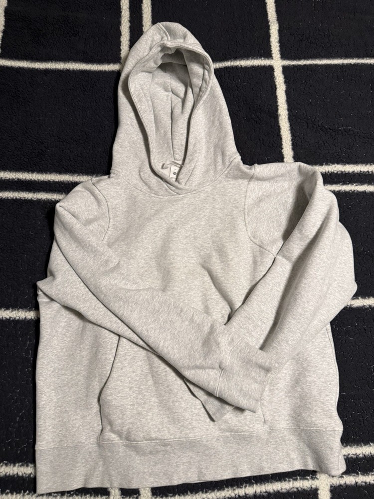 Lululemon Women's Pullover Hoodie Gray Fleece Size 14 Long Sleeve Hooded