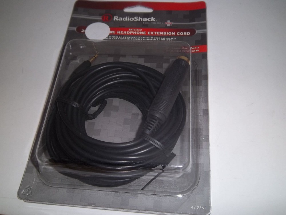 RADIO SHACK  42-2561  20-FT (6.09M) SHIELDED HEADPHONE EXTENSION CORD