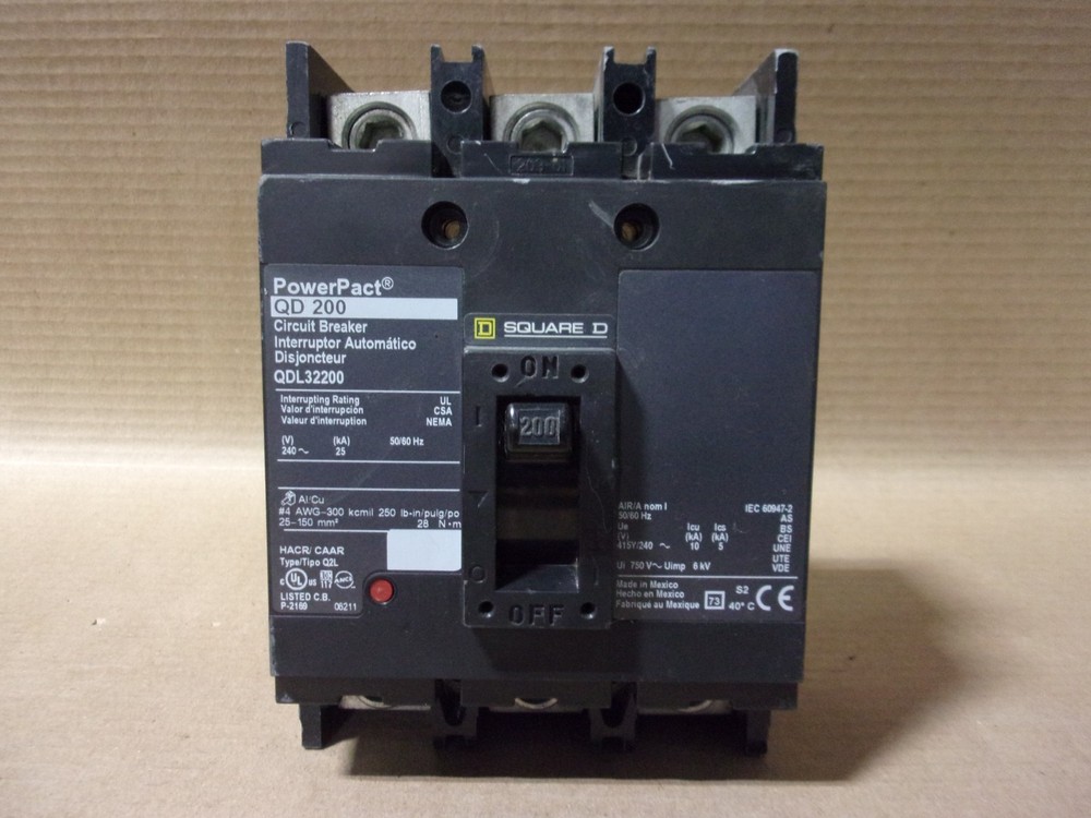Square D QDL QDL32200 3 Pole 200 Amp 240V PowerPact Circuit Breaker