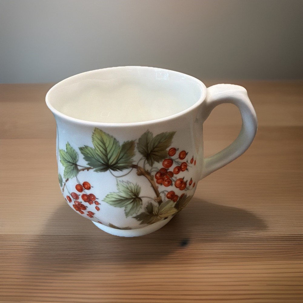 Vintage Rosewood China Staffordshire Fine Bone China Redcurrant Coffee Mug Cup