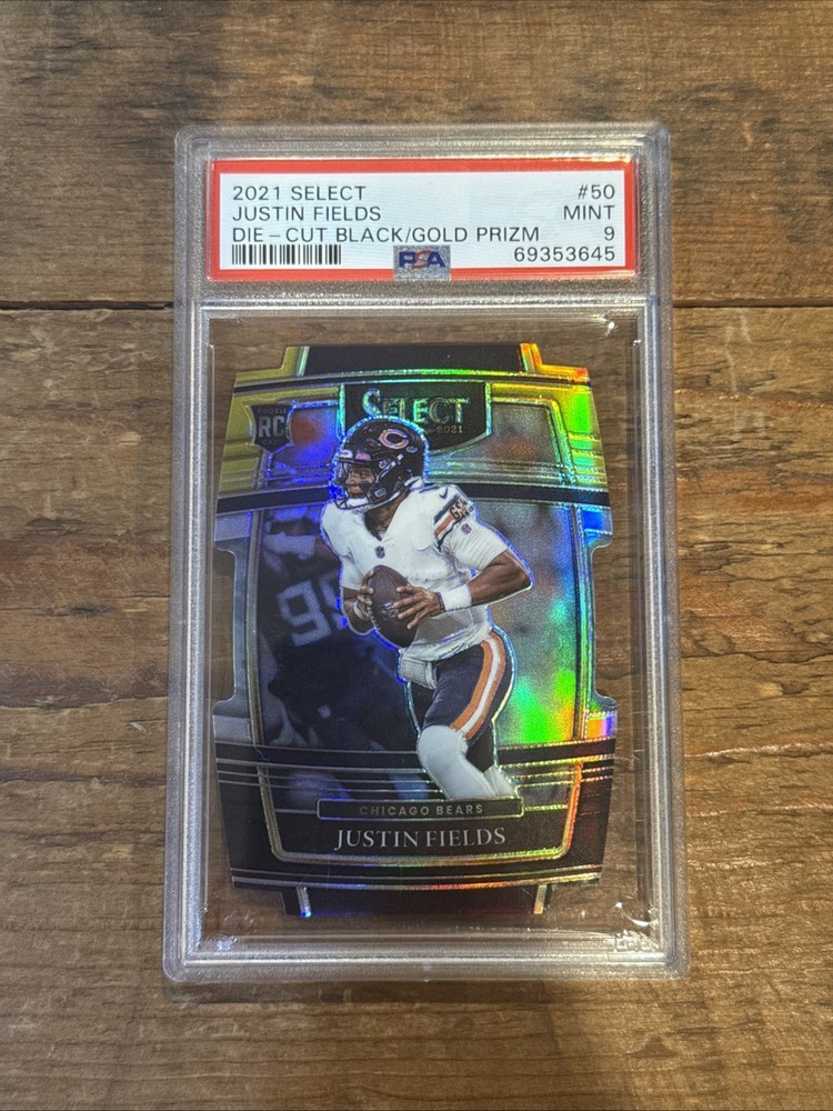 2021 Select Justin Fields RC Black and Gold Prizm Die Cut Concourse #50 PSA 9