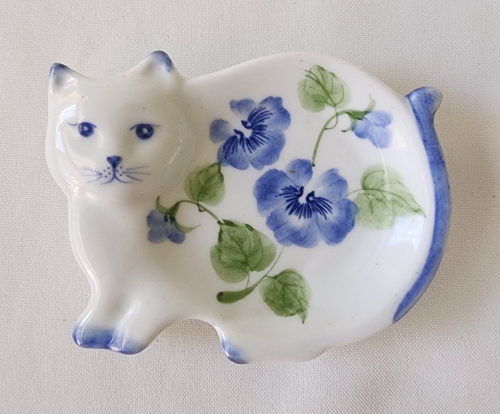Andrea by Sadek Cat Spoon Rest Tea Bag Holder Trinket Dish Porcelain Blue&White