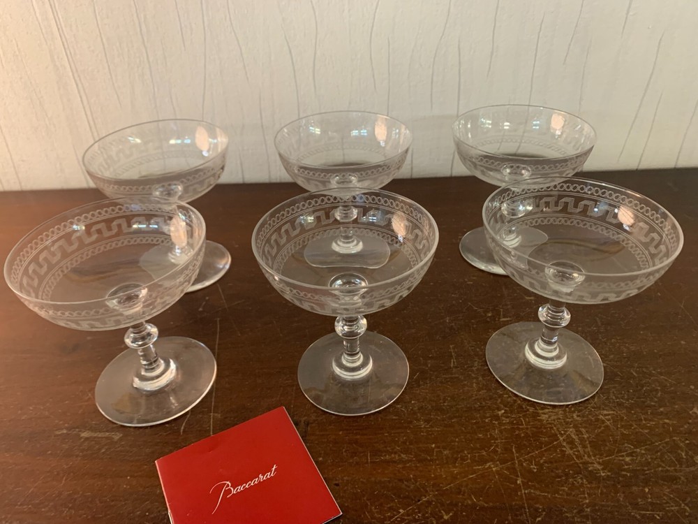 2 Engraved Champagne Flutes in Baccarat Crystal (Price per Unit)