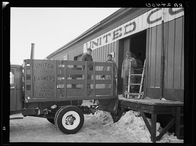Fitchburg Massachusetts 1936 United Cooperative Farmers Warehouse Truck
