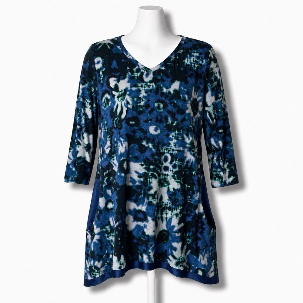 LOGO LORI GOLDSTEIN Tunic Blouse Size Large Blue floral watercolor cotton knit