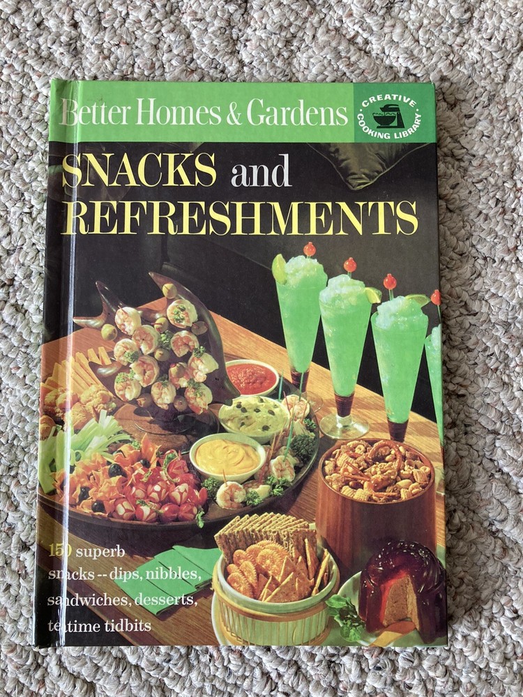 Fun Vintage 1963 Better Homes & Gardens Snacks and Refreshments Cookbook