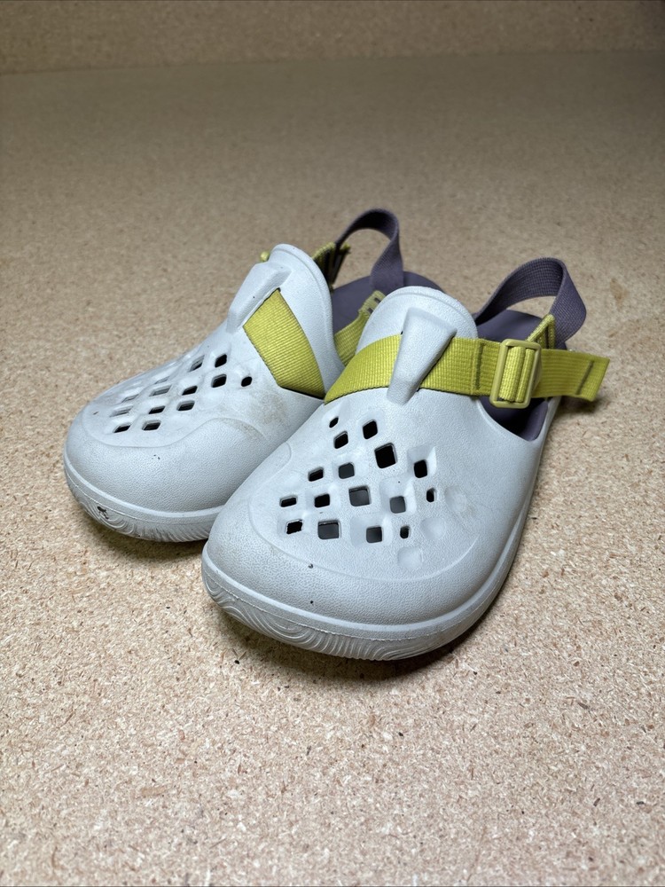Chacos Chillon Womens Clog Size 9 in Moonbeam Color