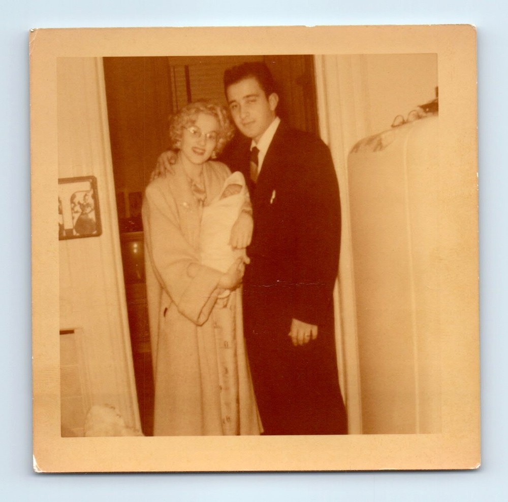 Old Vintage Square Color Photo MAN WOMAN COUPLE AND BABY FOUND PICTURE
