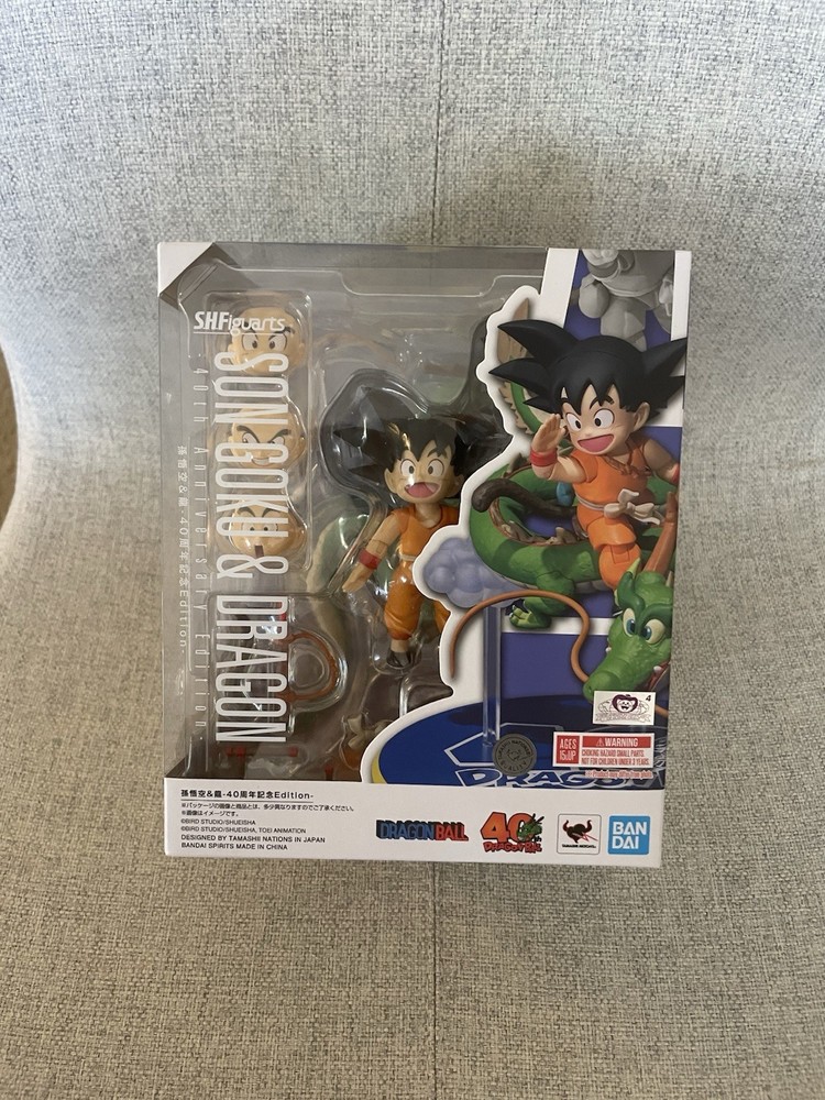 Bandai SHFiguarts Son Goku & Dragon 40th Anniversary Edition Figure Dragon Ball