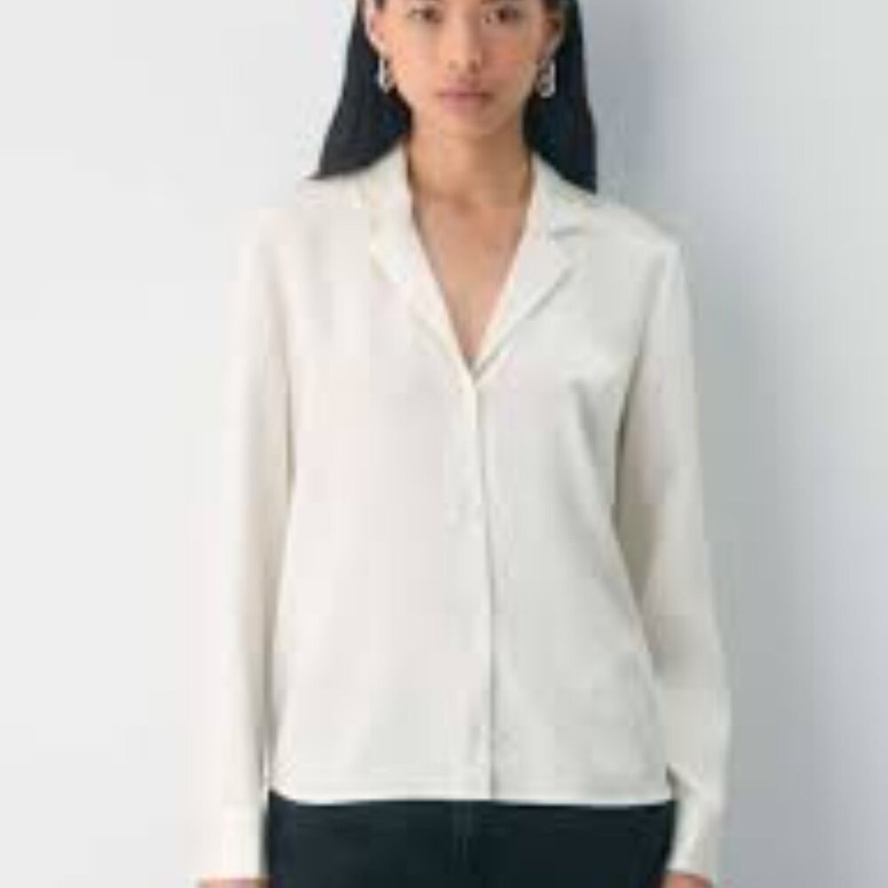 ✅ ARITZIA Babaton Dover Satin Shirt IN CREAM SIZE MEDIUM CLASSIC