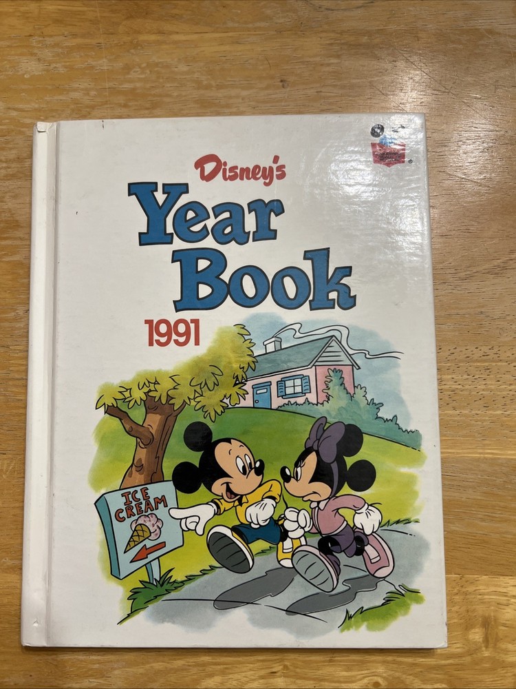DISNEY'S YEAR BOOK 1991 - Hardcover Mickey and Minnie Mouse