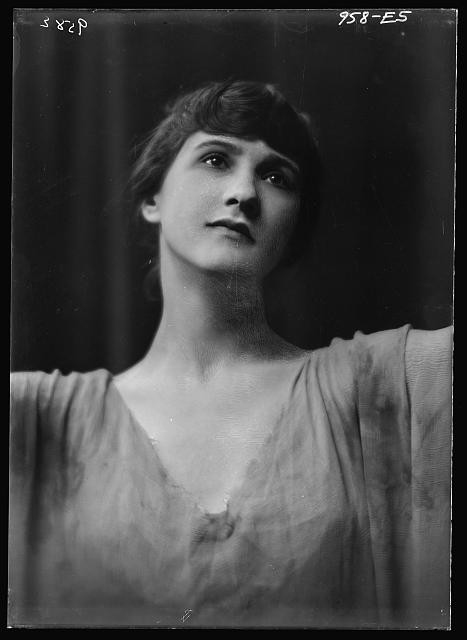 Photo:Isadora Duncan Portrait Photograph 1910s Dancer