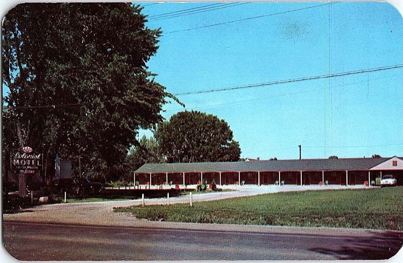 Postcard MOTEL SCENE Springfield Illinois IL m/09 AI6817