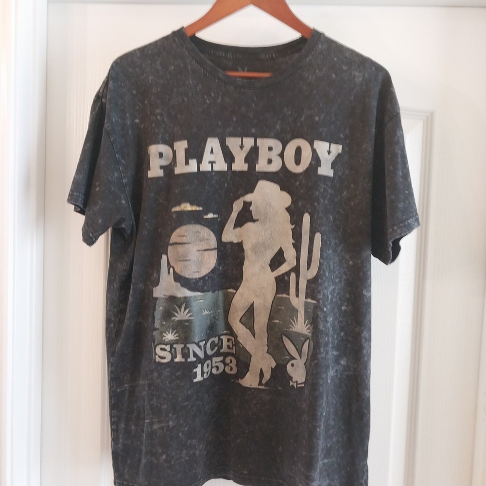 play boy  Cowgirl Men's Black Gray T-shirt Regular Size (L)