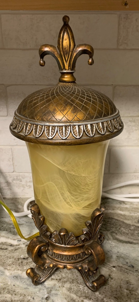 Vintage Table Lamp 17” Tall Brownish Gold Heavy Lamp Tested Desktop Lamp