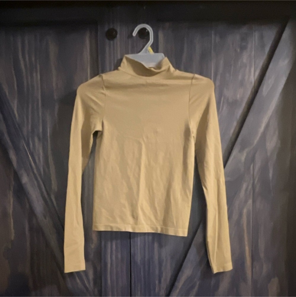 Wild Fable Beige Seamless Mock Neck Long Sleeve Knit Top Women's XS