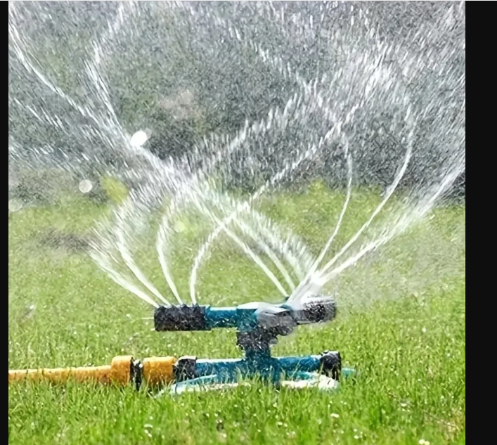 360° Auto-Rotating Sprinkler Nozzle - Patterns for Lawn/Garden Water-Saving Tool