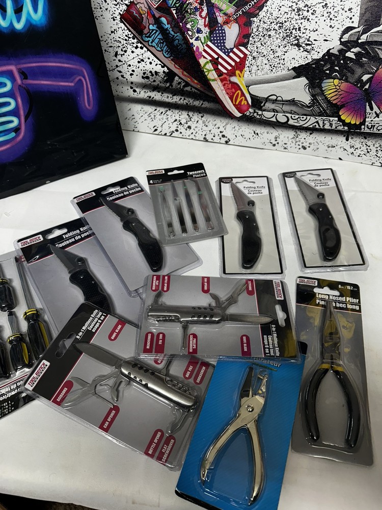Brand new knives and tools lot for sale