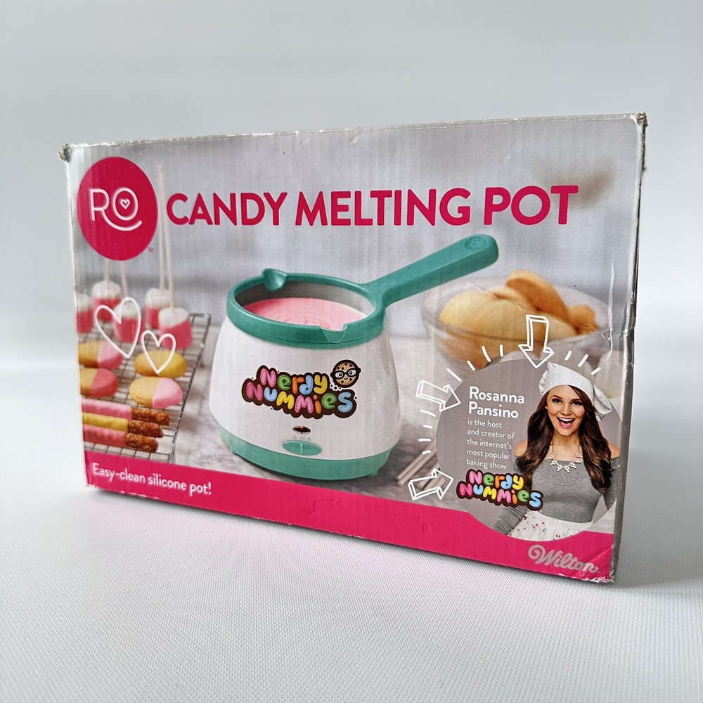 ROSANNA PANSINO by Wilton Nerdy Nummies Candy Melting Pot - Chocolate
