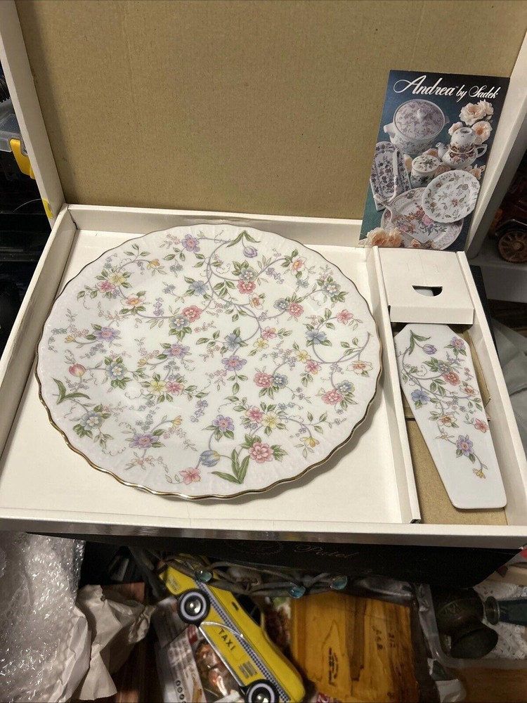Vintage Andrea by Sadek Corona Fine China Floral Cake Plate & Server Set NIB 10