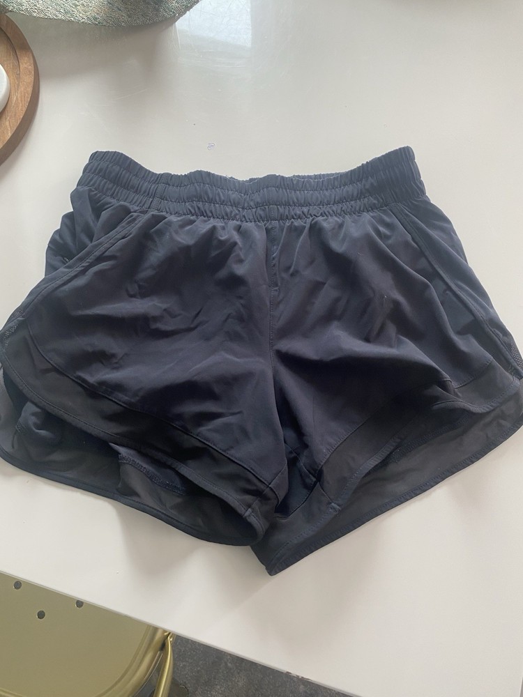 Athleta Mesh Racer Run Shorts Women’s XS Solid Black Lined Zip Pocket