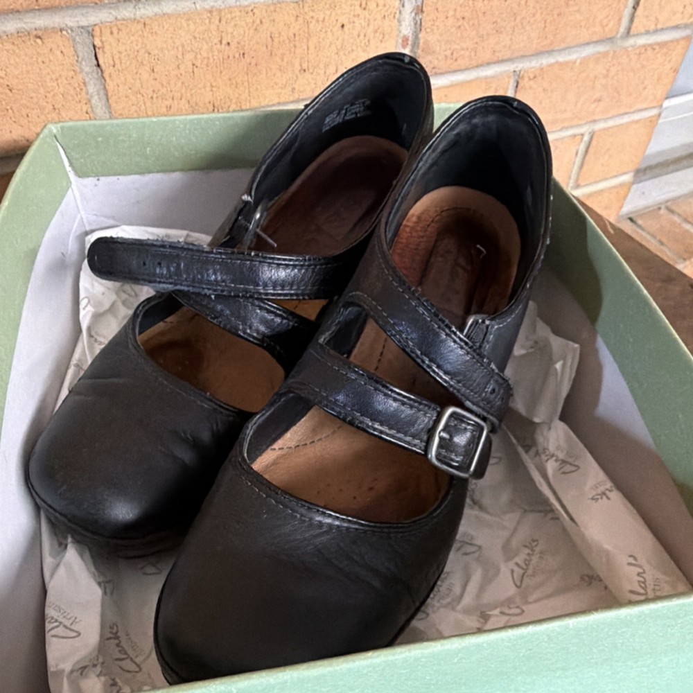 Clarks Passion Artisan Mary Jane Black Leather Comfort Shoes Buckle 8M