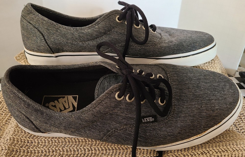 Vans Canvas Sneaker Shoes Low Top Unisex Gray Black 10.5 Mens / 12 Womans U.S.