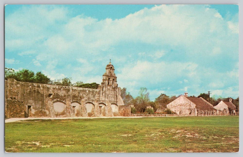 Mission San Juan Capistrano San Antonio Texas Vintage Postcard Unposted