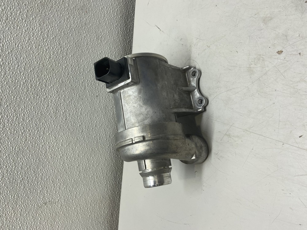 Volvo 32441200 OEM Replacement Coolant Water Pump