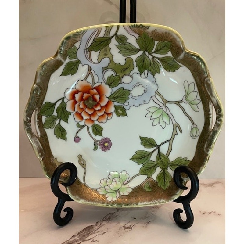 Vintage Nippon Hand-Painted Bowl – Scalloped Edge, Gold Trim
