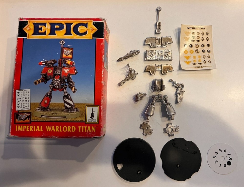 Epic Imperial Warlord Titan Model Kit By Citadel Miniatures ©1995 USA