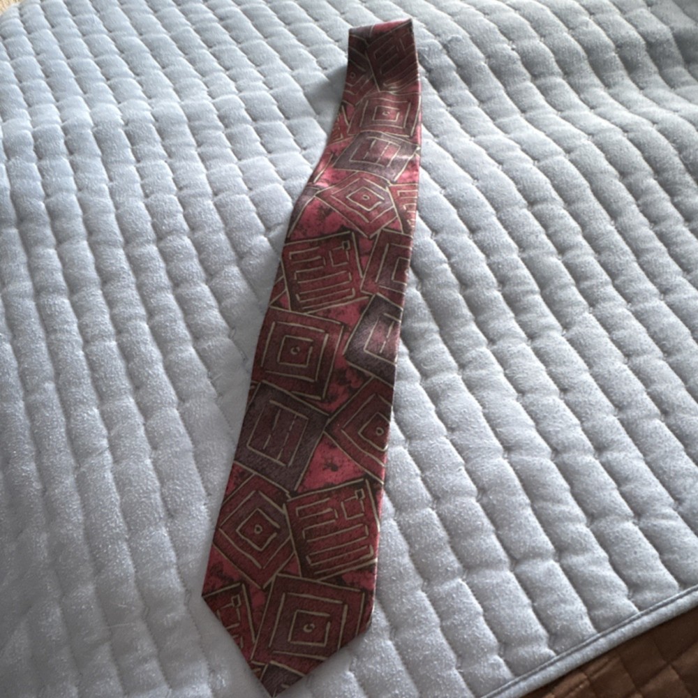 Uomo Vivante Burgundy/Gray Geometric Silk Handmade Made in Italy Men’s Tie